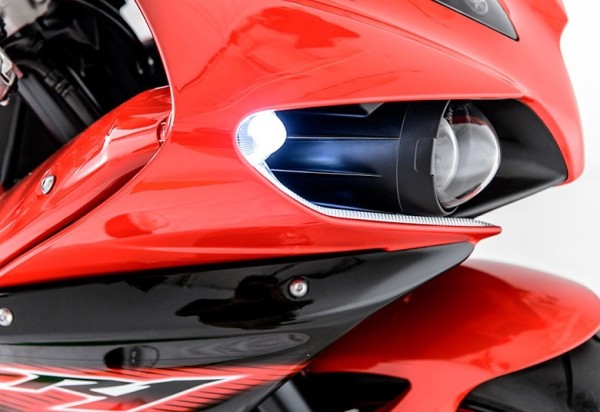 Nova Yamaha YZF R1 2014 Brasil