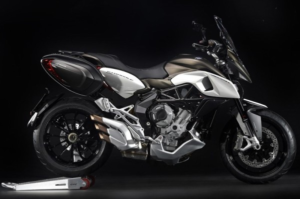 Nova MV Agusta Stradale 800 2015