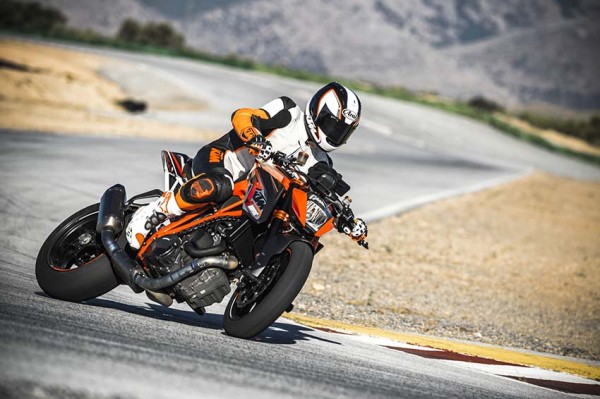 Nova-KTM-1290-Super-Duke-R-chega-ao-Brasil-2