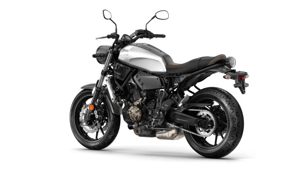 2016-Yamaha-XSR700-EU-Garage-Metal-Studio-005