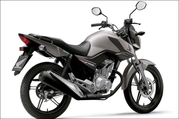 nova-moto-honda-fan-cg-160-traseira