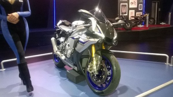 nova Yamaha YZF R1 lancada no Salao Duas Rodas 2015