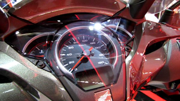 painel-honda-scooter-sh-300i