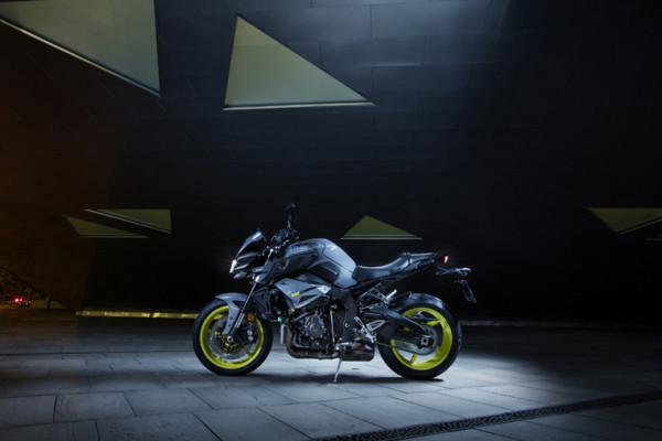mt-10-nova-moto-yamaha