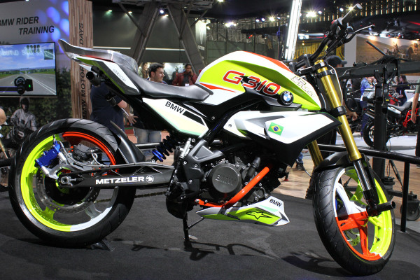 BMW G310 R