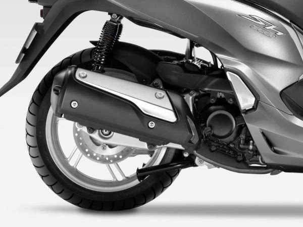 Honda SH 300i – Scooter pode chegar custando R$24 mil! 4