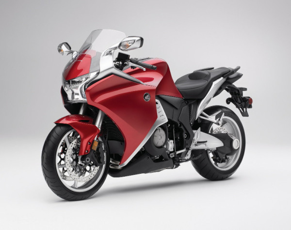 Honda VFR 1200 F e 1200X Crosstourer tem recall anunciado 1