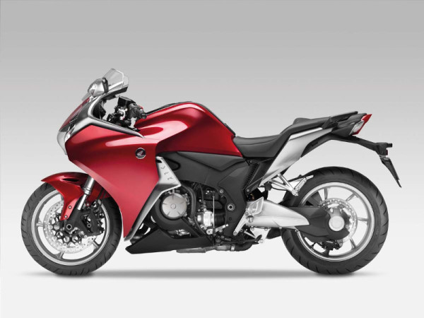 Honda VFR 1200 F e 1200X Crosstourer tem recall anunciado 2