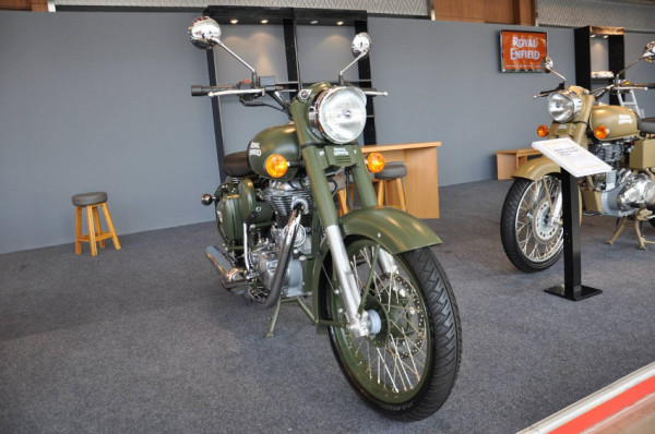 Royal Enfield Thunderbird e Classic renovadas! 7