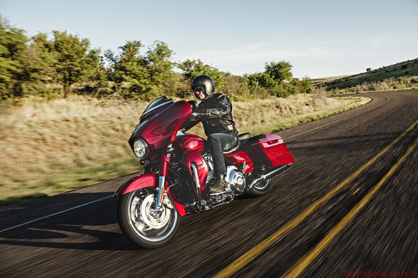 Harley-Davidson Street Glide CVO é SUV de duas rodas 7 lançamentos 2017 lançamentos harley-davidson
