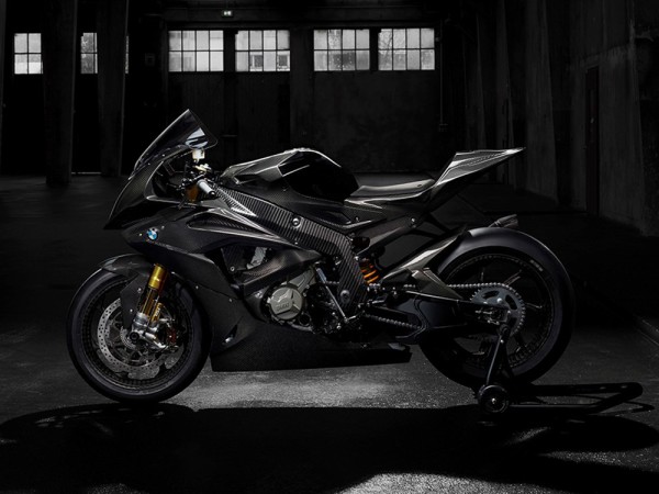 bmw-hp4-race-3