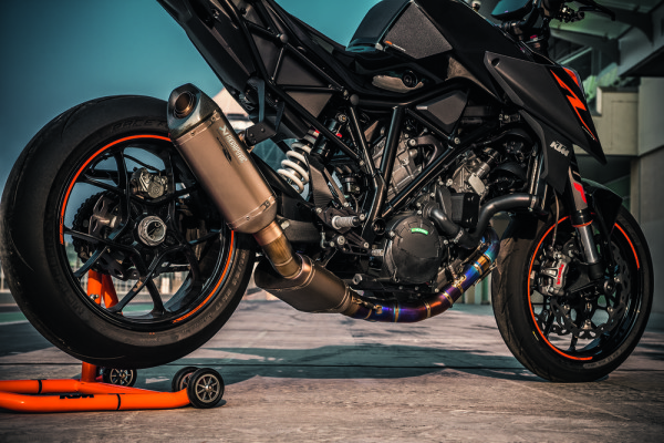 KTM 1290 Super Duke R 2017 5