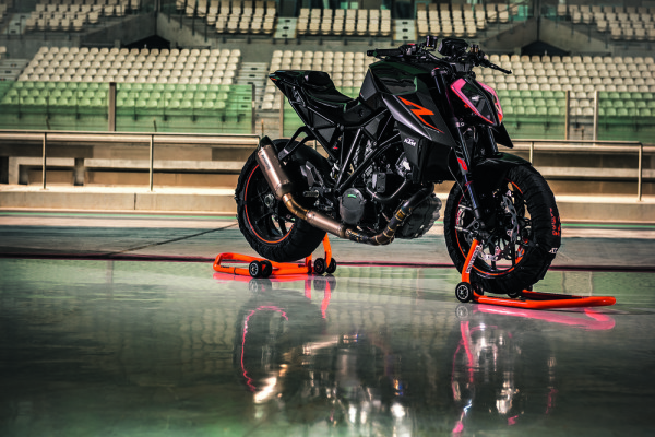 KTM 1290 Super Duke R 2017 7