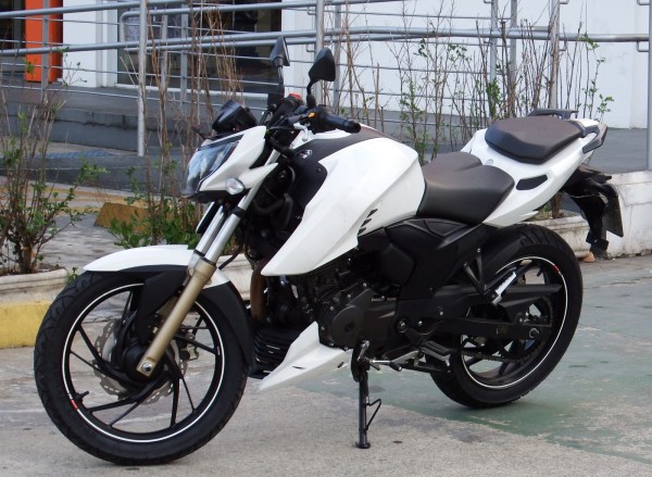 nova Apache RTR 200 2 no Brasil