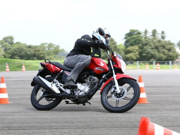 Honda continua no topo das mais vendidas 1