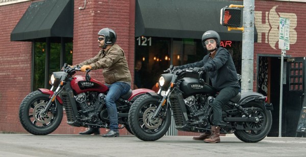 Indian Scout Bobber Vermelha