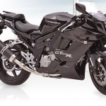 comet-650-r-preta-promo2