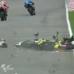 acidente-marco-simoncelli-motogp-2011-04