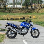 Serie limitada Racing Blue Yamaha 02