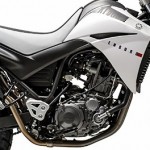 Nova Yamaha XT 660R 2014 muda opção de cores 02