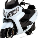 Novidades DAFRA 2014 scooters MaxSym 400i 01