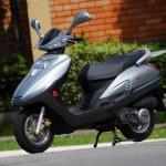 Linha 2014 de scooters DAFRA 01 Smart 125