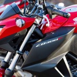 Revelada fotos da nova Honda CB 300F 2015