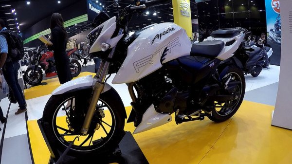 Dafra Apache RTR 200 Brasil Branca Salão Duas Rodas