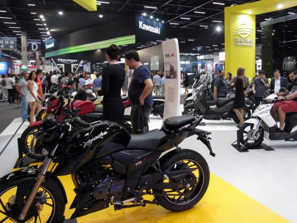 Dafra Apache RTR 200 Brasil Salão Duas Rodas