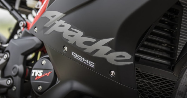 Apache RR 310 Preta
