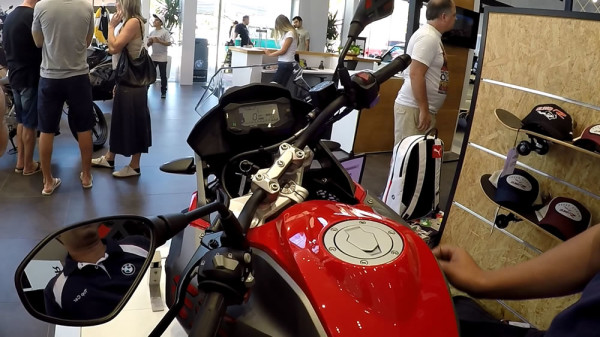 Test-ride BMW G 310 GS Painel Digital