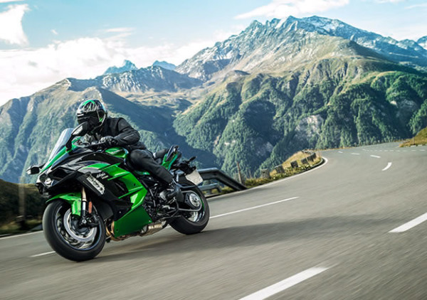 Lançamento Kawasaki Ninja H2 SX 2019 no Brasil