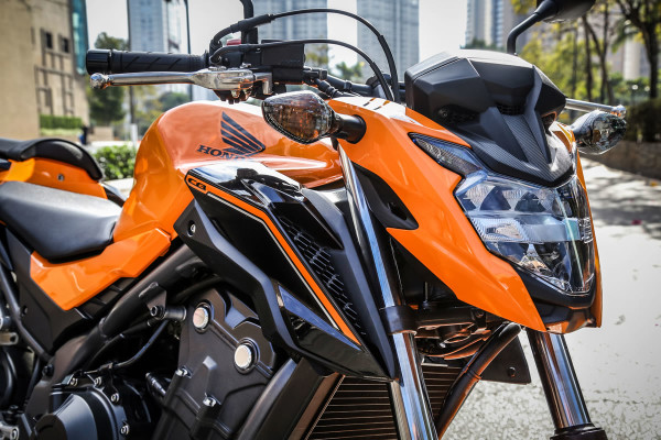 CB 500F 2019 Laranja Frente