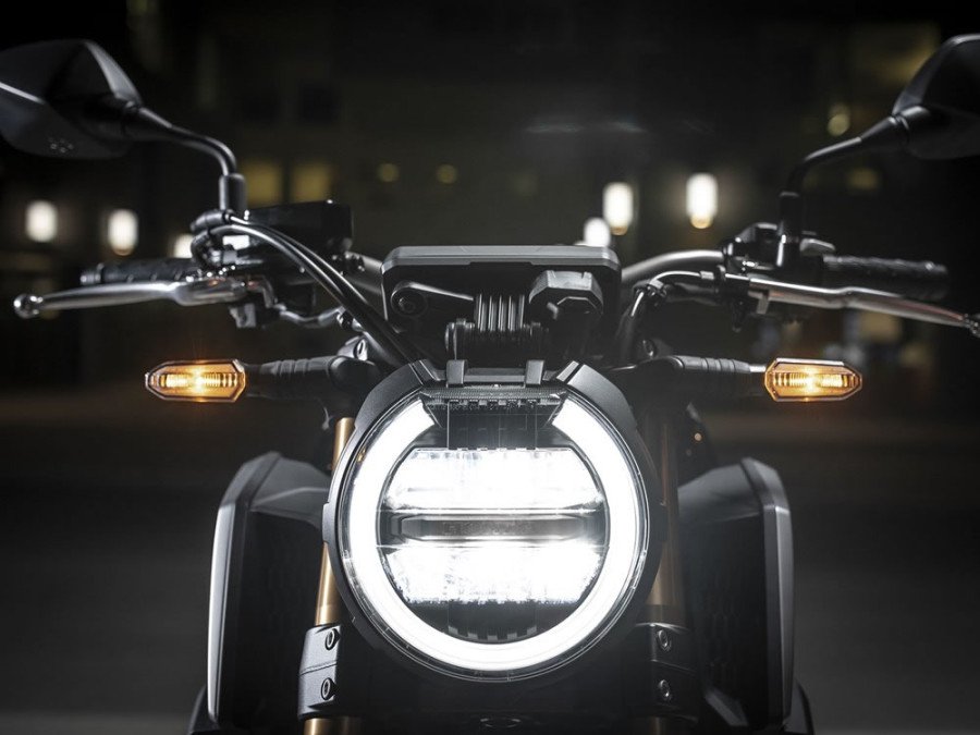 Honda CB 650R 2019 09 Farol Redondo – Motorede