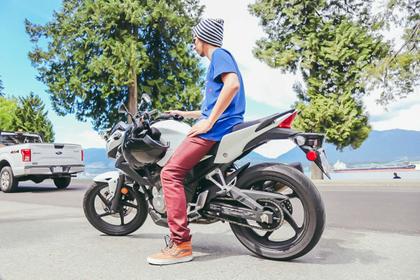 Sekumello teste CB 300F 08