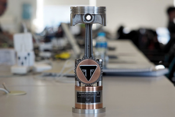 Motor-765-Triumph-Moto2-2019-03 Motor-765-Triumph-Moto2-2019-03