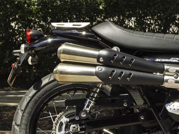 triumph-street-scrambler-900-2019-01-Escapamento