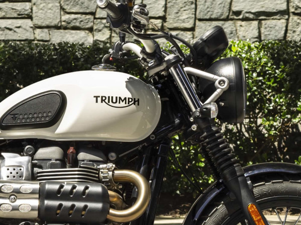 triumph-street-scrambler-900-2019-01c