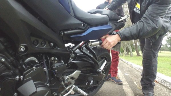 Tracer-900-GT-05-suspensao-traseira
