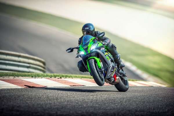 Ninja-ZX10R-2020-03