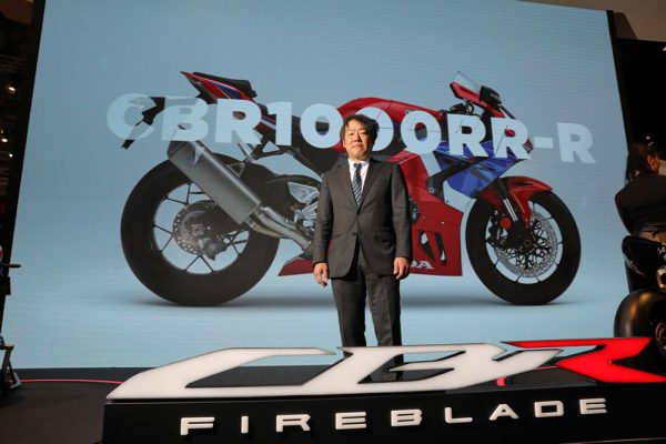 01 CBR1000RRR 03