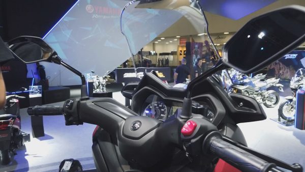 Yamaha X-Max 250 Guidão Ajustável