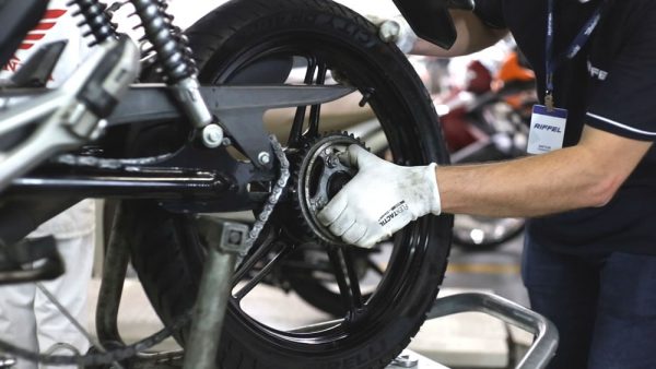 manutencao-corrente-moto-05