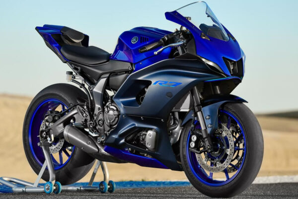 Yamaha-R7-2022-03