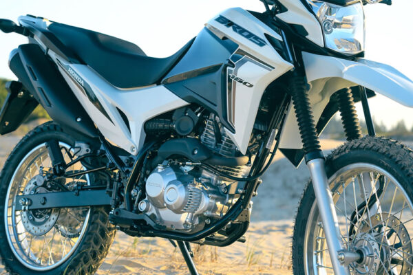 Honda-Bros-160-2022-06-branca