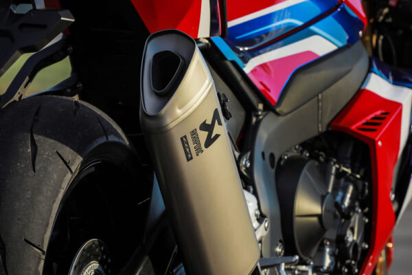 cbr1000rrr fireblade 2022 05
