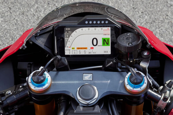 cbr1000rrr fireblade 2022 15