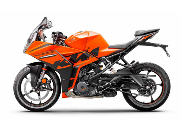 KTM RC 390 2022 4