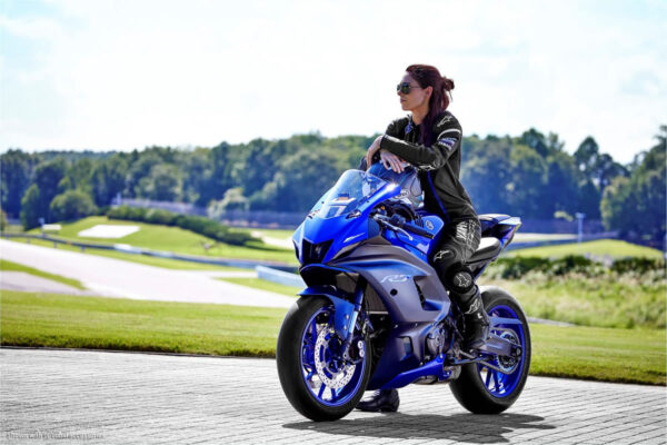 Yamaha-R7-2023-02