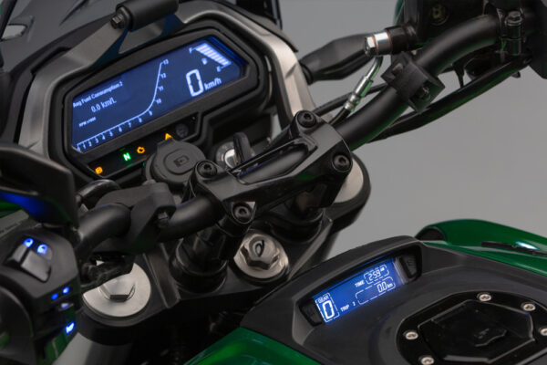Bajaj Dominar 400 painel